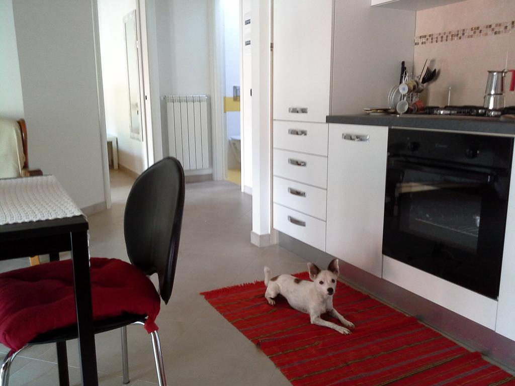 Casa Vacanze The Flea'S Home Fondi Szoba fotó